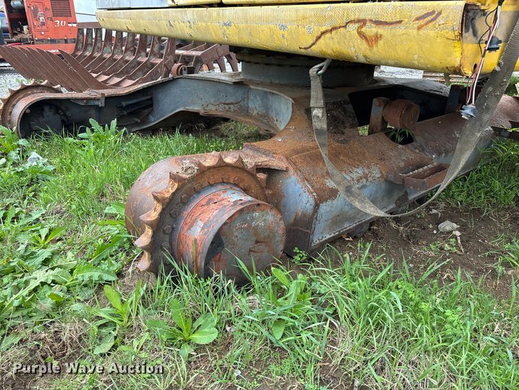 image for item FB3424 2000 Kobelco SK210LC excavator