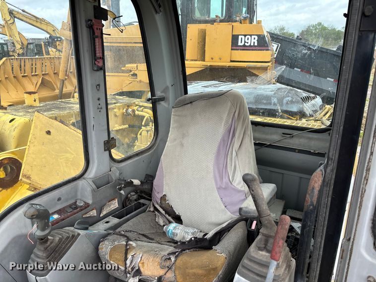 image for item FB3424 2000 Kobelco SK210LC excavator