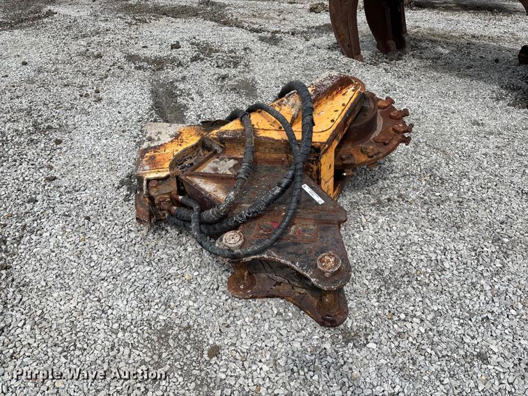 image for item FB3426 Excavator stump grinder