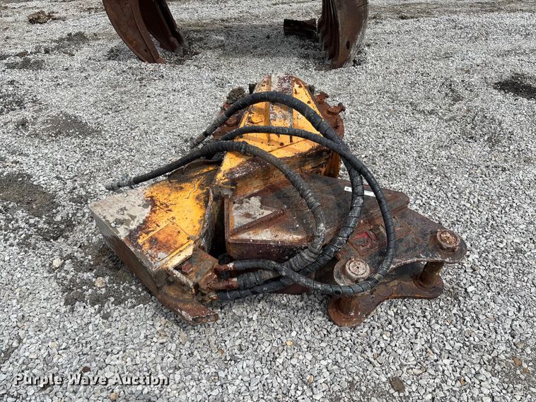 image for item FB3426 Excavator stump grinder