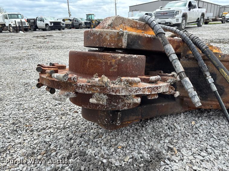 image for item FB3426 Excavator stump grinder