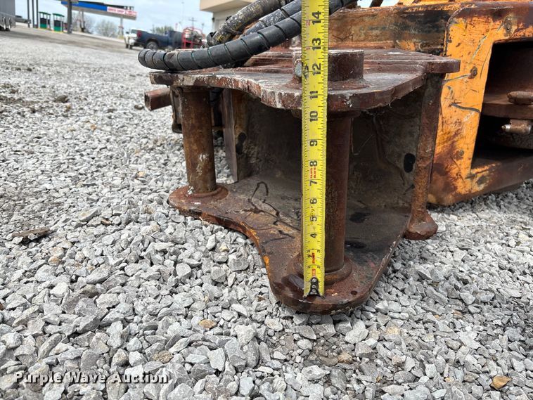 image for item FB3426 Excavator stump grinder