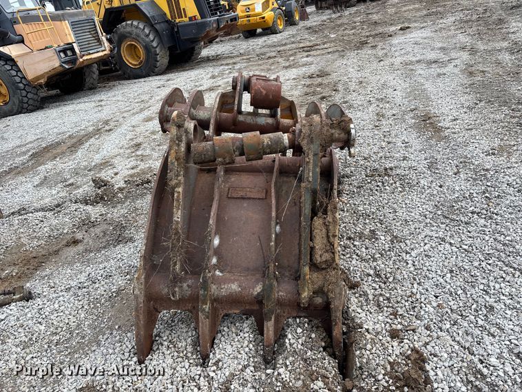 image for item FB3428 Pemberton 413662 scrap grapple