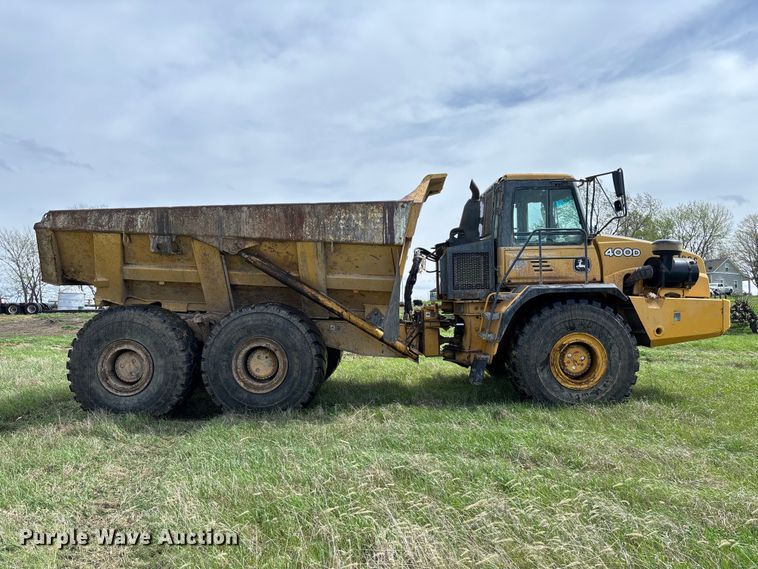 image for item FB3431 2008 John Deere 400D articulated haul truck