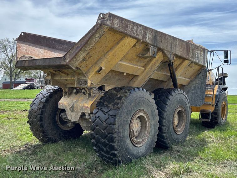 image for item FB3431 2008 John Deere 400D articulated haul truck