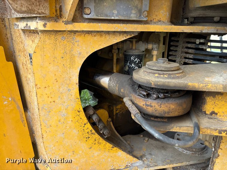 image for item FB3431 2008 John Deere 400D articulated haul truck