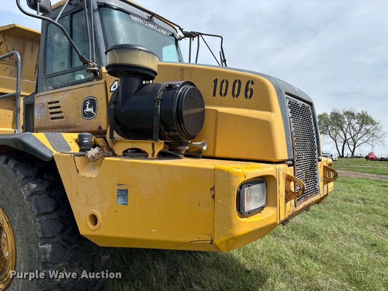 image for item FB3431 2008 John Deere 400D articulated haul truck