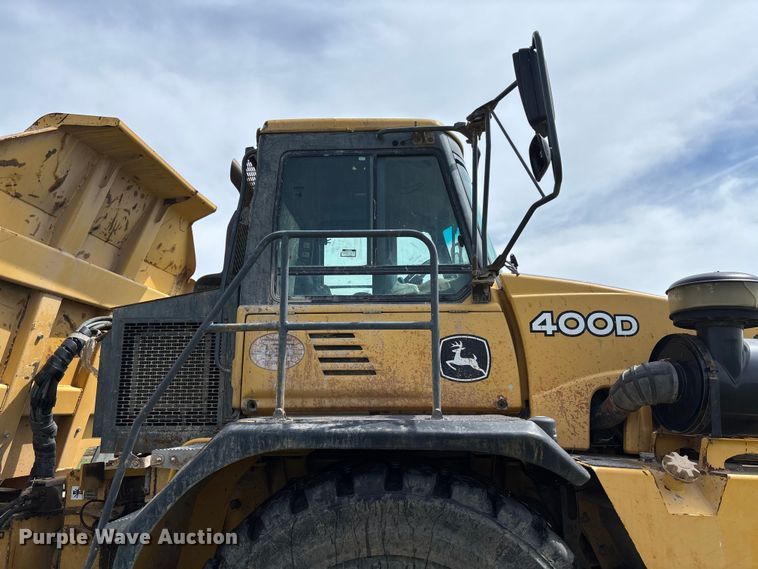 image for item FB3431 2008 John Deere 400D articulated haul truck