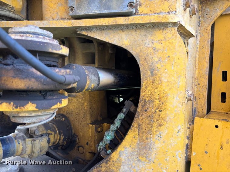 image for item FB3431 2008 John Deere 400D articulated haul truck