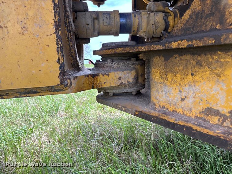image for item FB3431 2008 John Deere 400D articulated haul truck