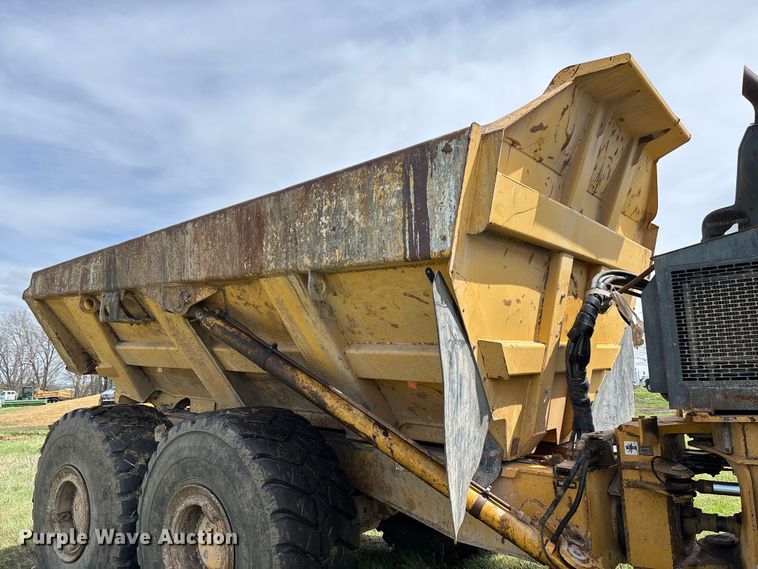 image for item FB3431 2008 John Deere 400D articulated haul truck