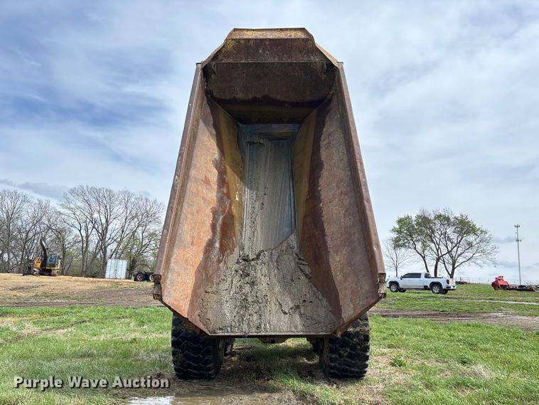 image for item FB3431 2008 John Deere 400D articulated haul truck