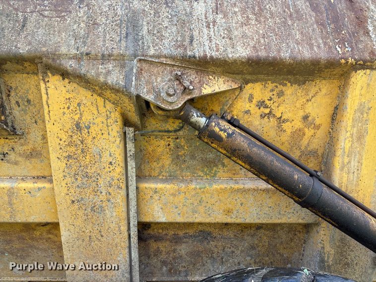 image for item FB3431 2008 John Deere 400D articulated haul truck