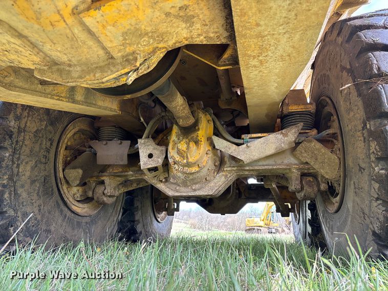 image for item FB3431 2008 John Deere 400D articulated haul truck