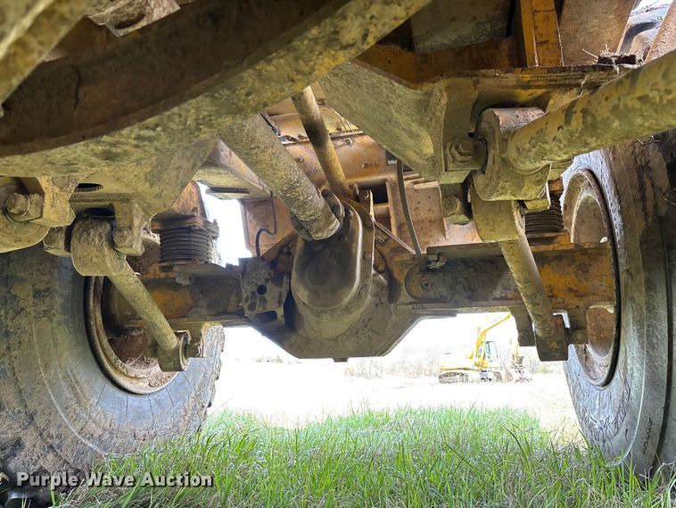 image for item FB3431 2008 John Deere 400D articulated haul truck