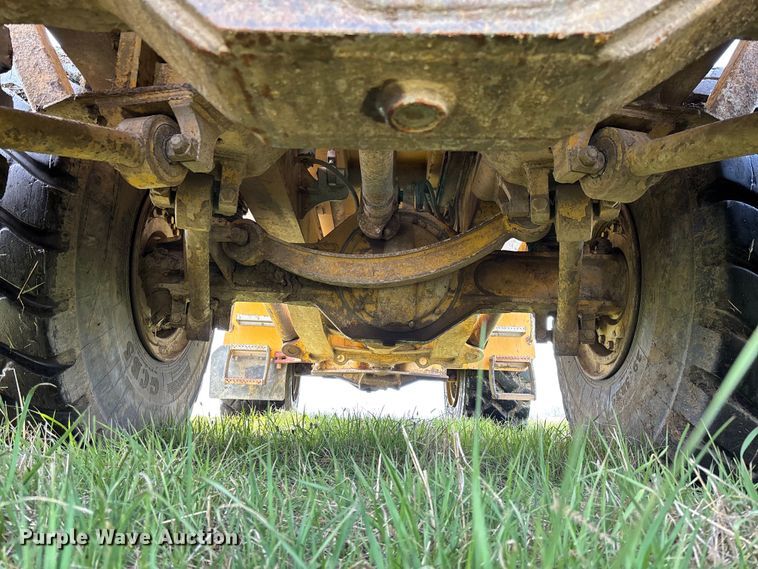 image for item FB3431 2008 John Deere 400D articulated haul truck