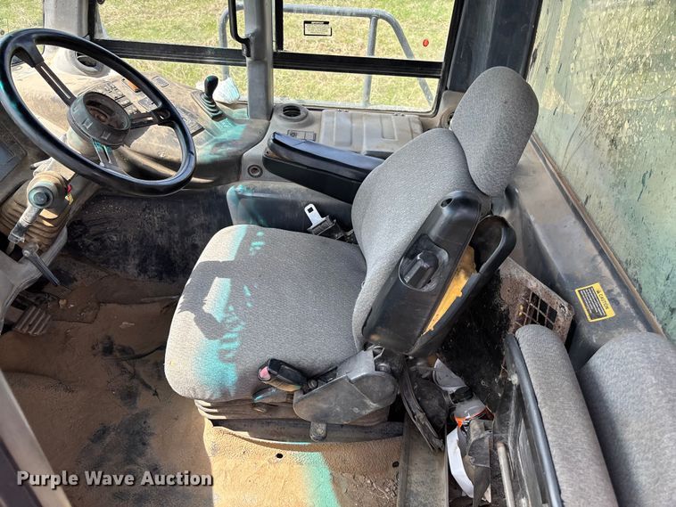 image for item FB3431 2008 John Deere 400D articulated haul truck