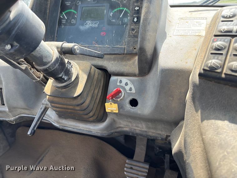 image for item FB3431 2008 John Deere 400D articulated haul truck