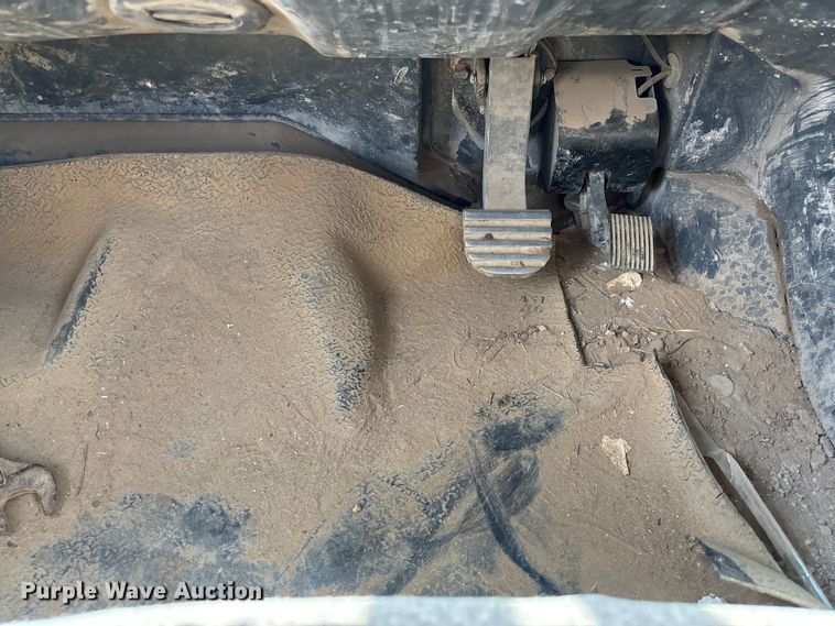 image for item FB3431 2008 John Deere 400D articulated haul truck