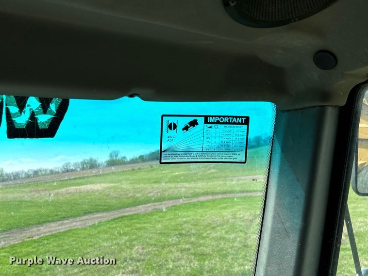 image for item FB3431 2008 John Deere 400D articulated haul truck