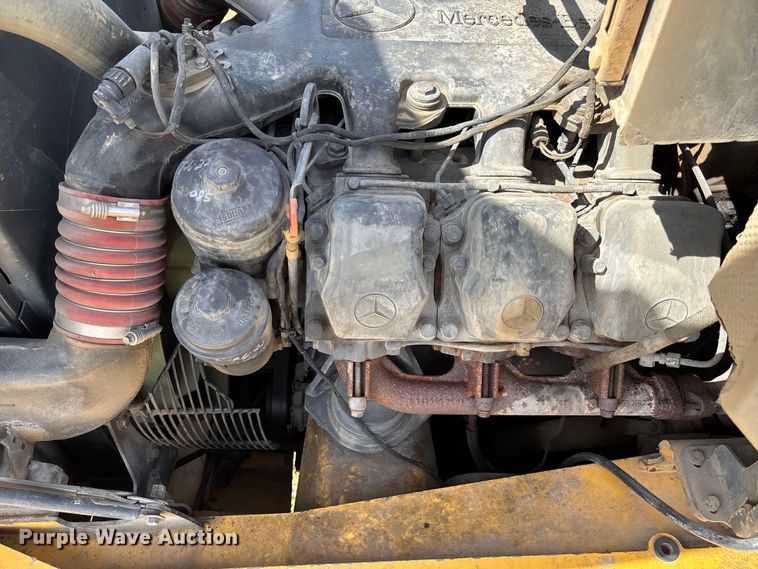 image for item FB3431 2008 John Deere 400D articulated haul truck