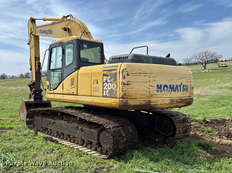 image for item FB3432 2002 Komatsu PC200LC-7L excavator