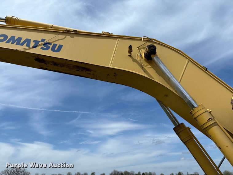 image for item FB3432 2002 Komatsu PC200LC-7L excavator