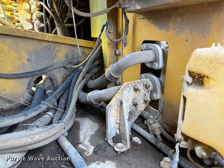 image for item FB3432 2002 Komatsu PC200LC-7L excavator