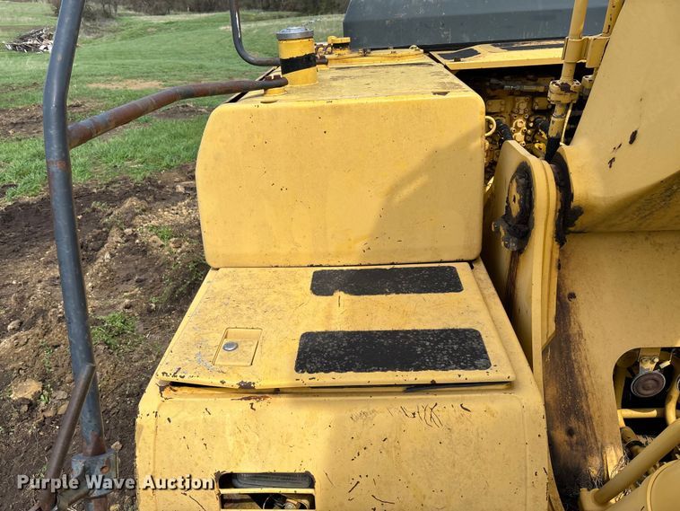 image for item FB3432 2002 Komatsu PC200LC-7L excavator