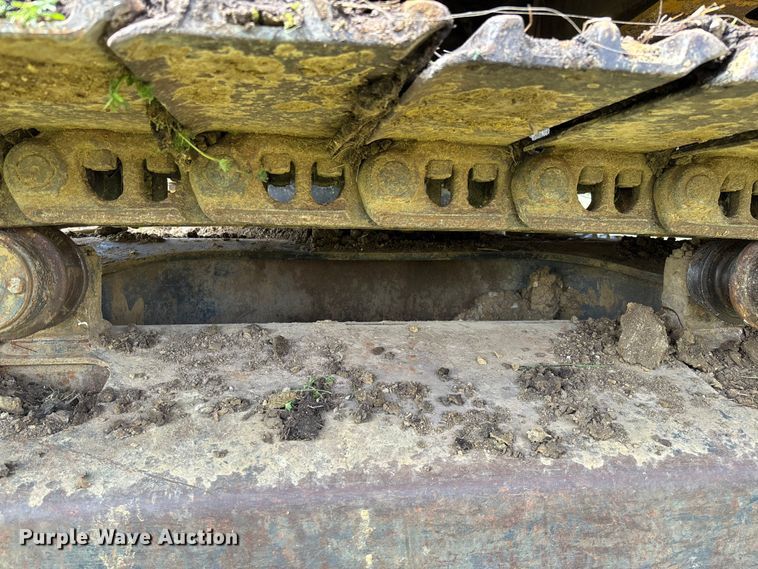 image for item FB3432 2002 Komatsu PC200LC-7L excavator