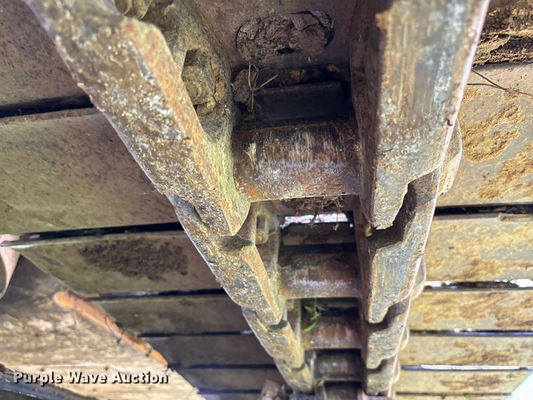 image for item FB3432 2002 Komatsu PC200LC-7L excavator