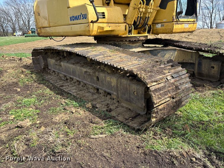 image for item FB3432 2002 Komatsu PC200LC-7L excavator