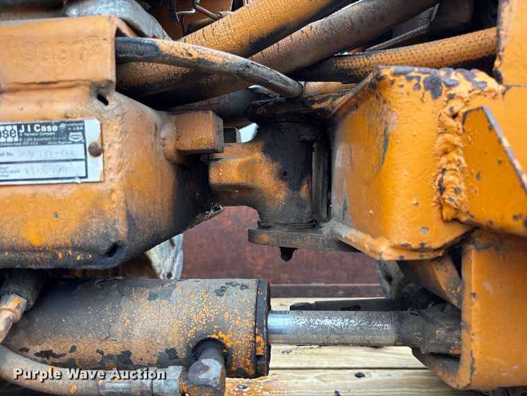 image for item FB3448 1980 Case Mini-Sneaker vibratory cable plow