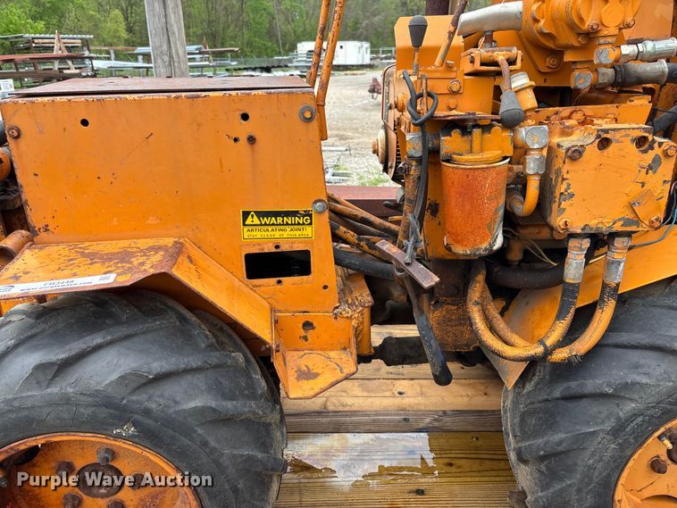 image for item FB3448 1980 Case Mini-Sneaker vibratory cable plow