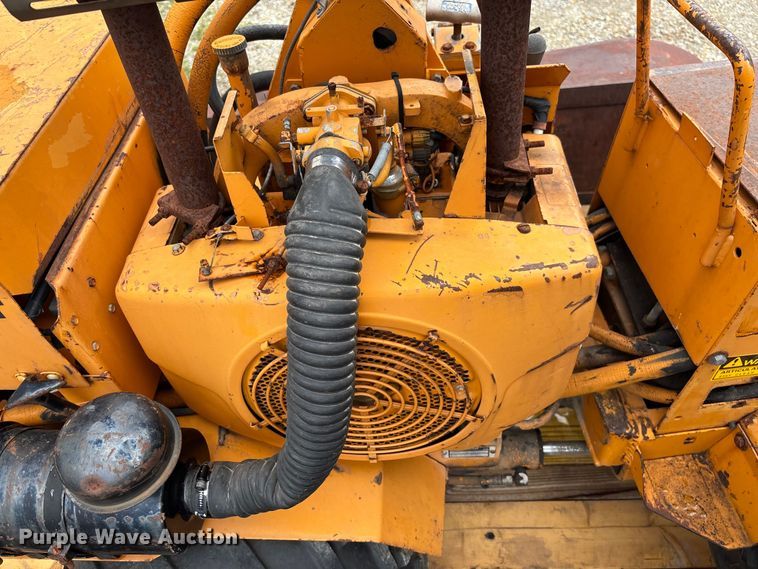 image for item FB3448 1980 Case Mini-Sneaker vibratory cable plow