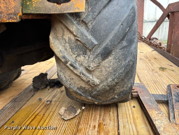 image for item FB3448 1980 Case Mini-Sneaker vibratory cable plow