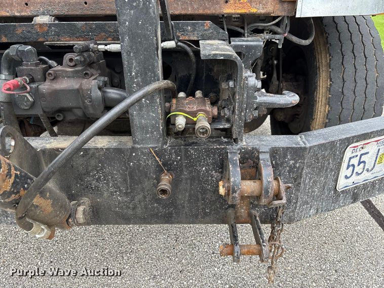 image for item FB3450 2005 International 7400 Crew Cab dump truck