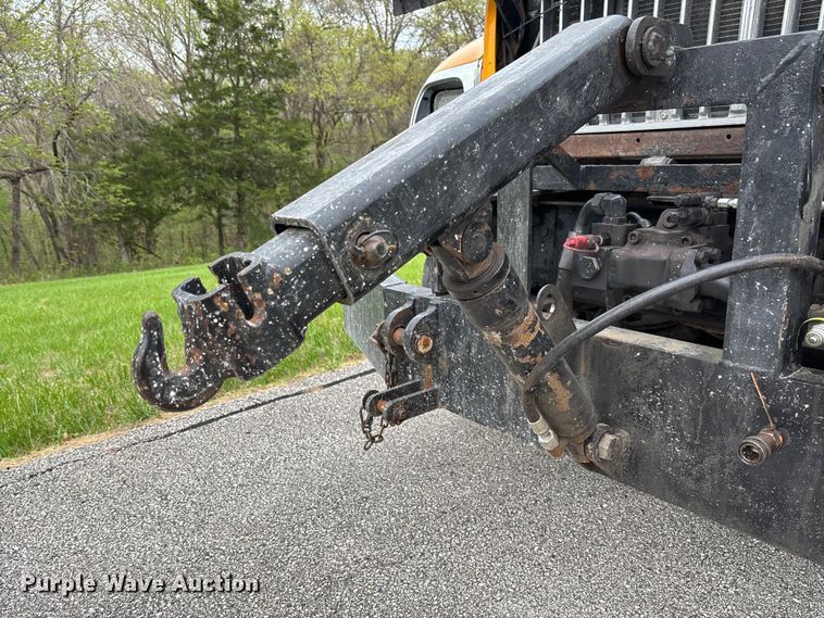 image for item FB3450 2005 International 7400 Crew Cab dump truck