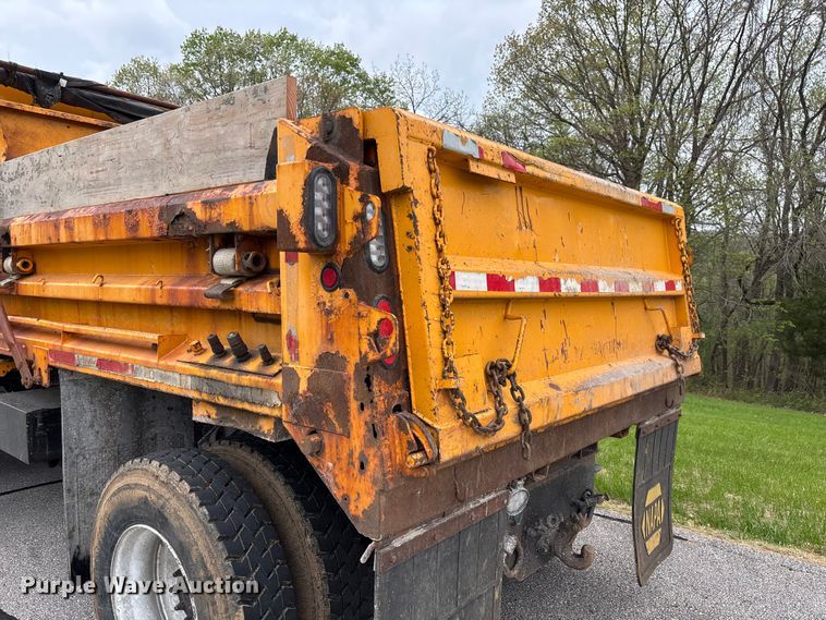 image for item FB3450 2005 International 7400 Crew Cab dump truck