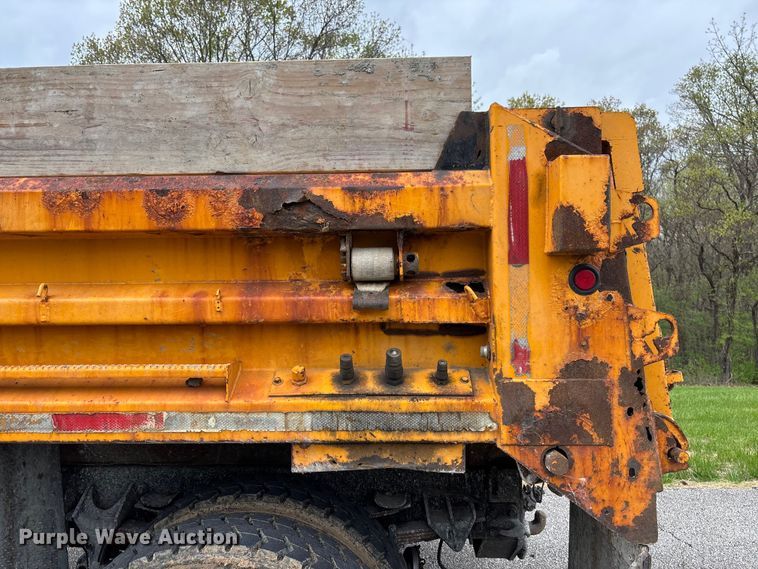 image for item FB3450 2005 International 7400 Crew Cab dump truck