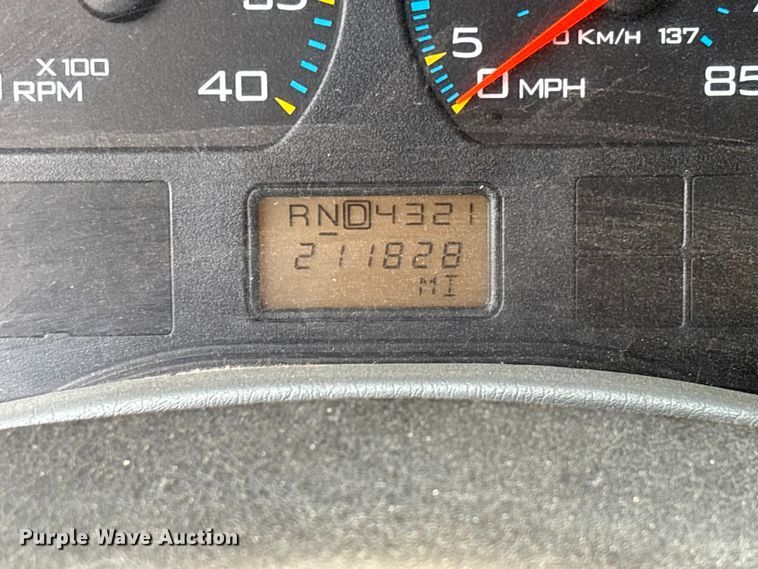 image for item FB3450 2005 International 7400 Crew Cab dump truck