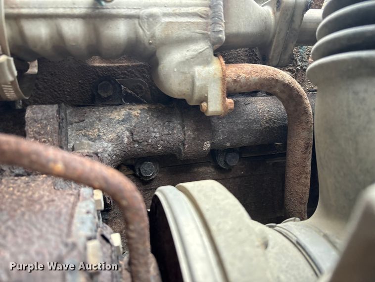 image for item FB3450 2005 International 7400 Crew Cab dump truck