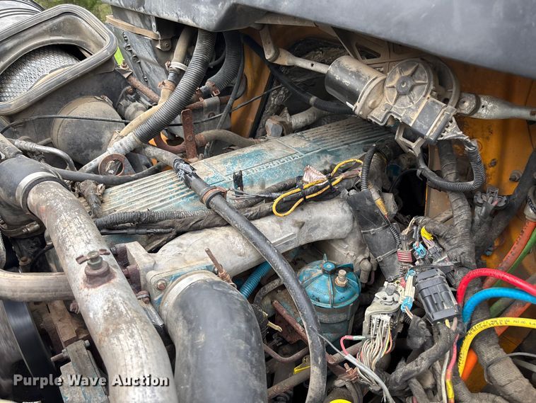 image for item FB3450 2005 International 7400 Crew Cab dump truck