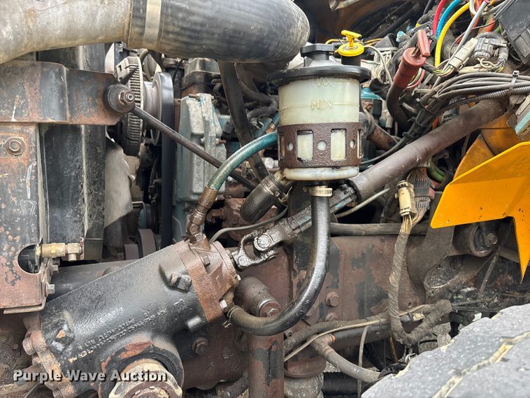 image for item FB3450 2005 International 7400 Crew Cab dump truck