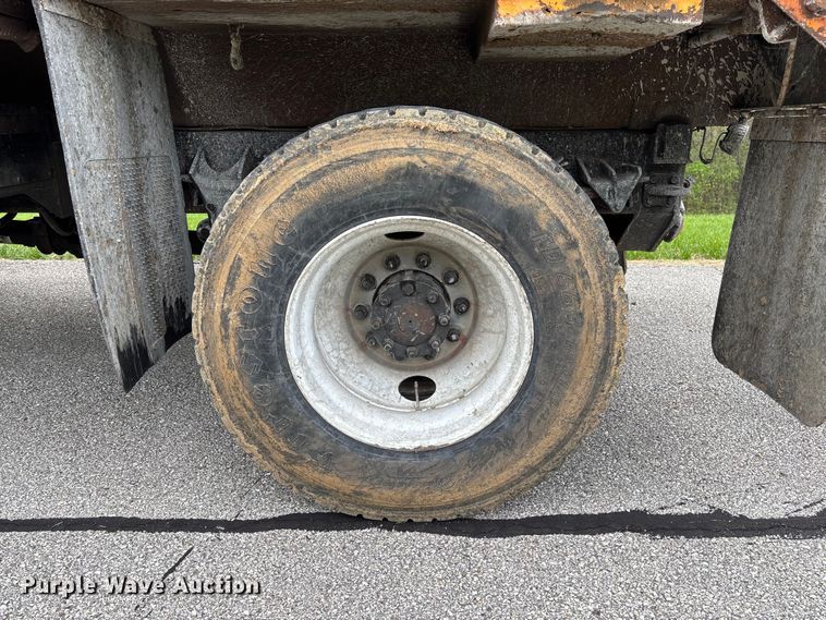 image for item FB3450 2005 International 7400 Crew Cab dump truck