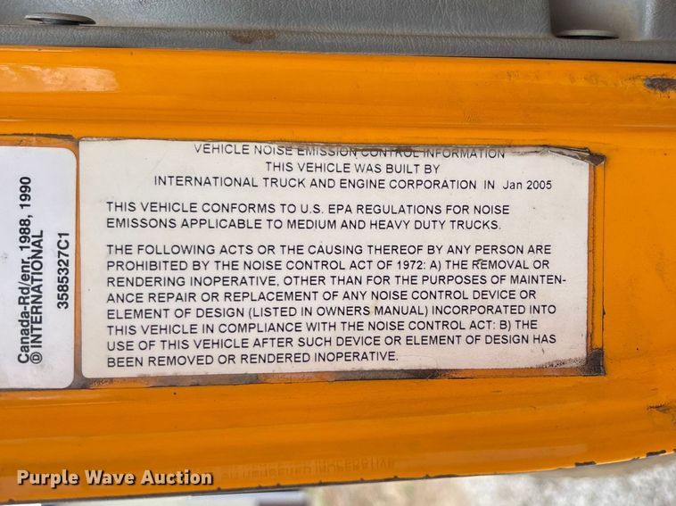 image for item FB3450 2005 International 7400 Crew Cab dump truck