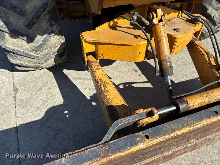 image for item FB3453 2000 Case 860 Turbo trencher