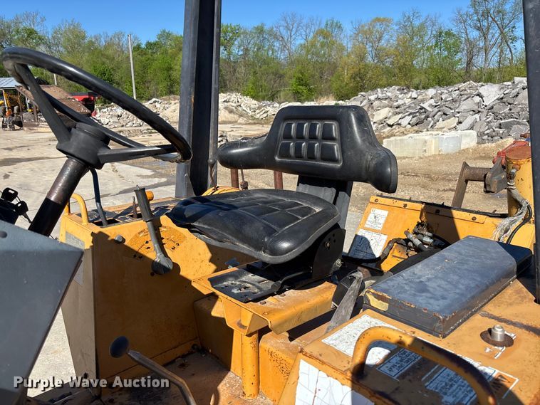 image for item FB3453 2000 Case 860 Turbo trencher