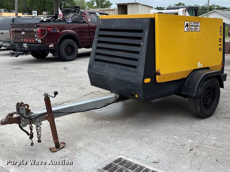 image for item FB3663 2004 Kaeser M57 air compressor