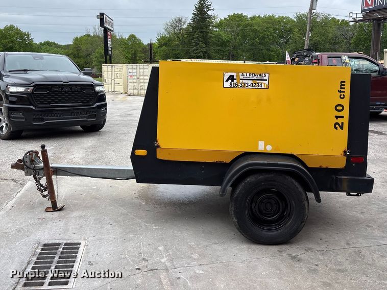 image for item FB3663 2004 Kaeser M57 air compressor